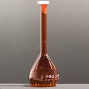 Volumetric flask.amber. white print. plastic stopper Normax 10/19 cl-A 5 ml